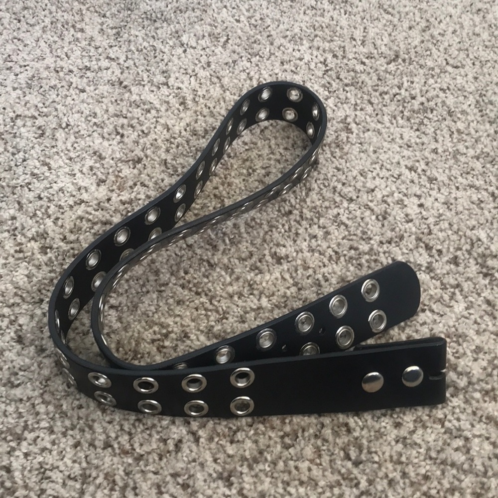 Hot topic grommet black belt